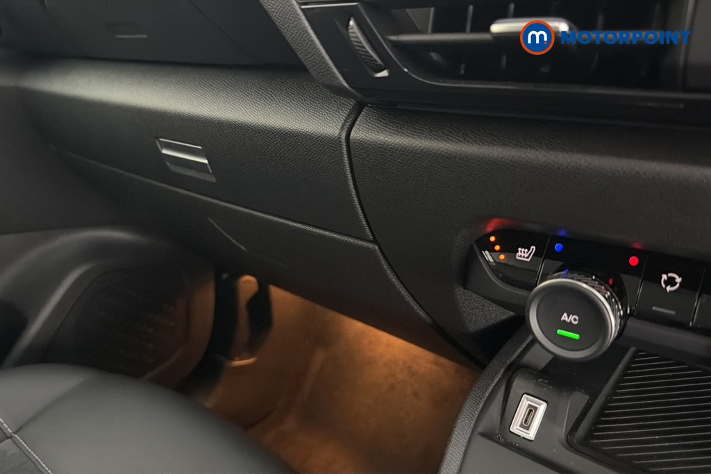 Citroen C4 Shine Plus Automatic Petrol Hatchback - Stock Number (1683725) - 14th supplementary image