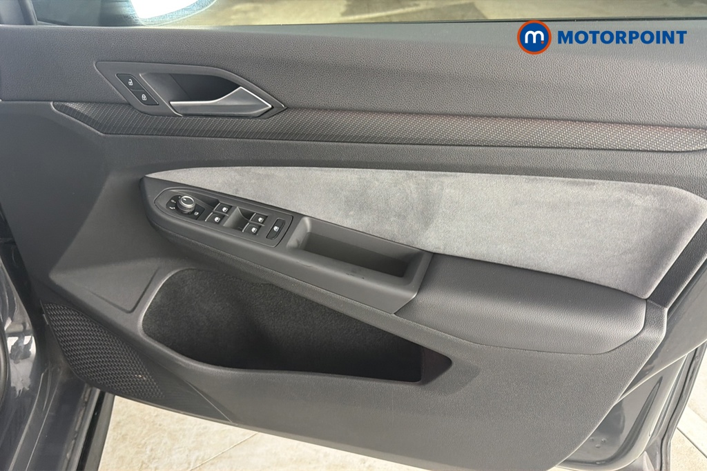 Volkswagen Golf R-Line Automatic Petrol Hatchback - Stock Number (1683962) - 18th supplementary image