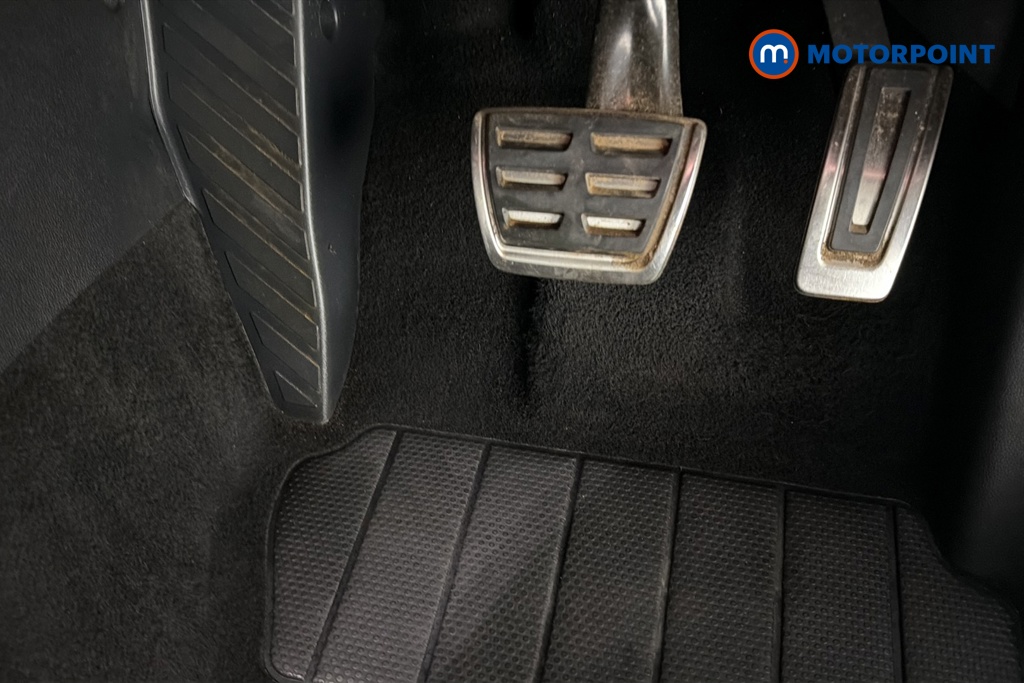 Volkswagen Golf R-Line Automatic Petrol Hatchback - Stock Number (1683962) - 24th supplementary image