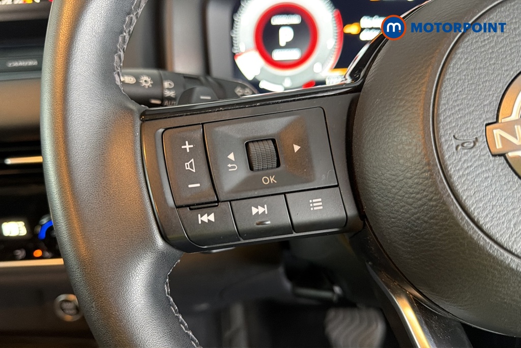 Nissan Qashqai N-Connecta Automatic Petrol SUV - Stock Number (1684137) - 4th supplementary image