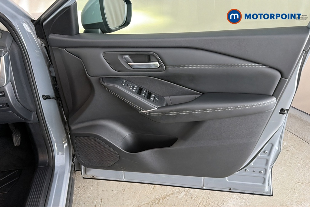 Nissan Qashqai N-Connecta Automatic Petrol SUV - Stock Number (1684137) - 18th supplementary image