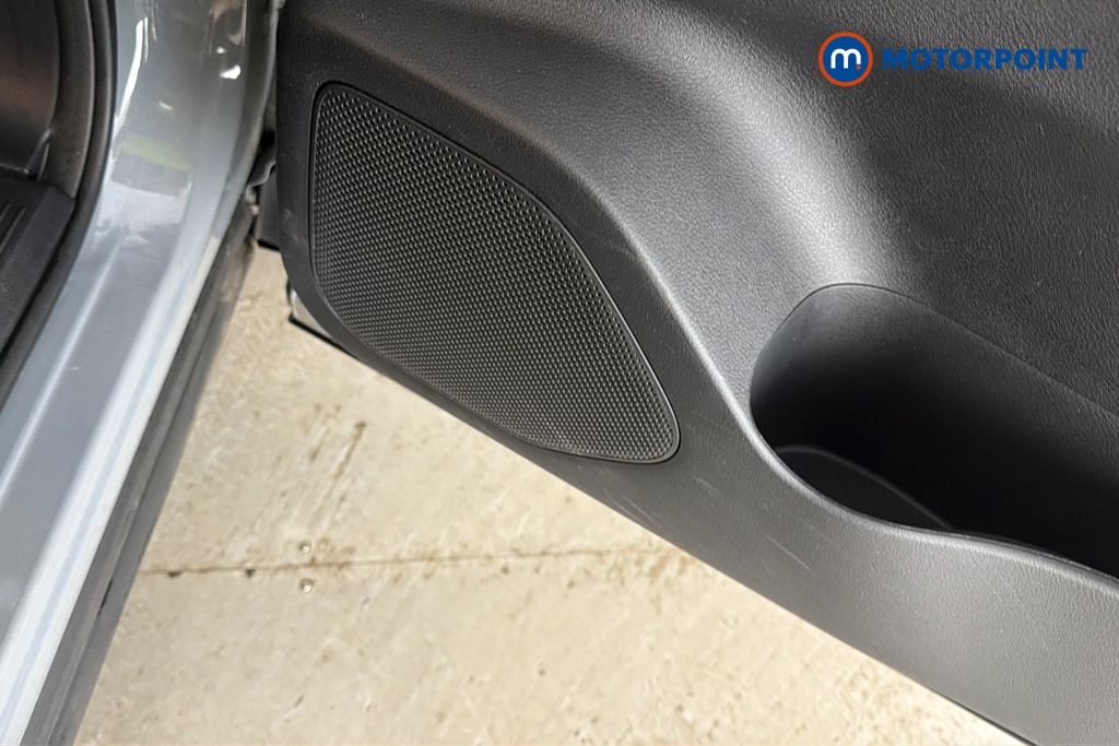 Nissan Qashqai N-Connecta Automatic Petrol SUV - Stock Number (1684137) - 21st supplementary image