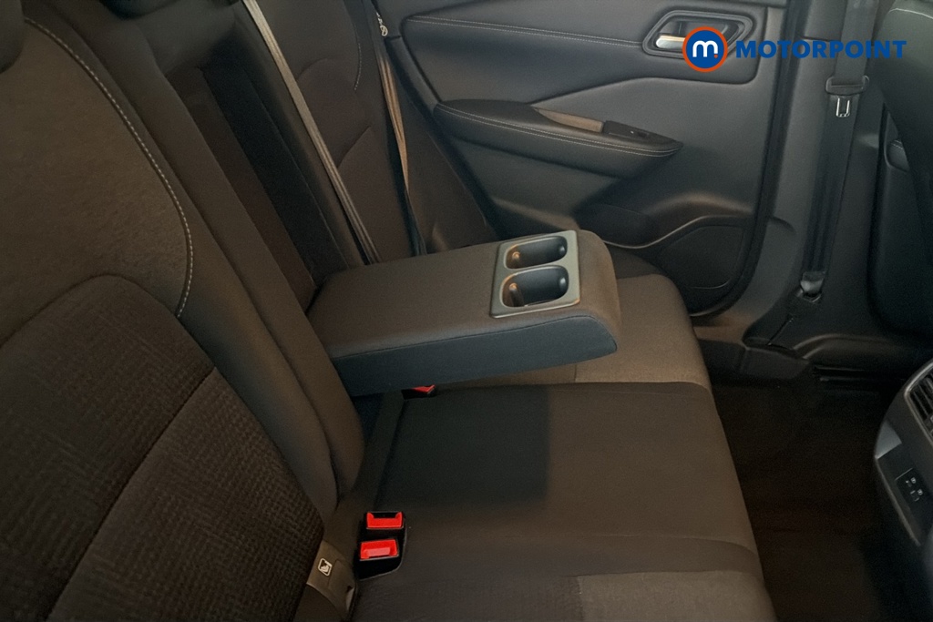 Nissan Qashqai N-Connecta Automatic Petrol SUV - Stock Number (1684137) - 26th supplementary image