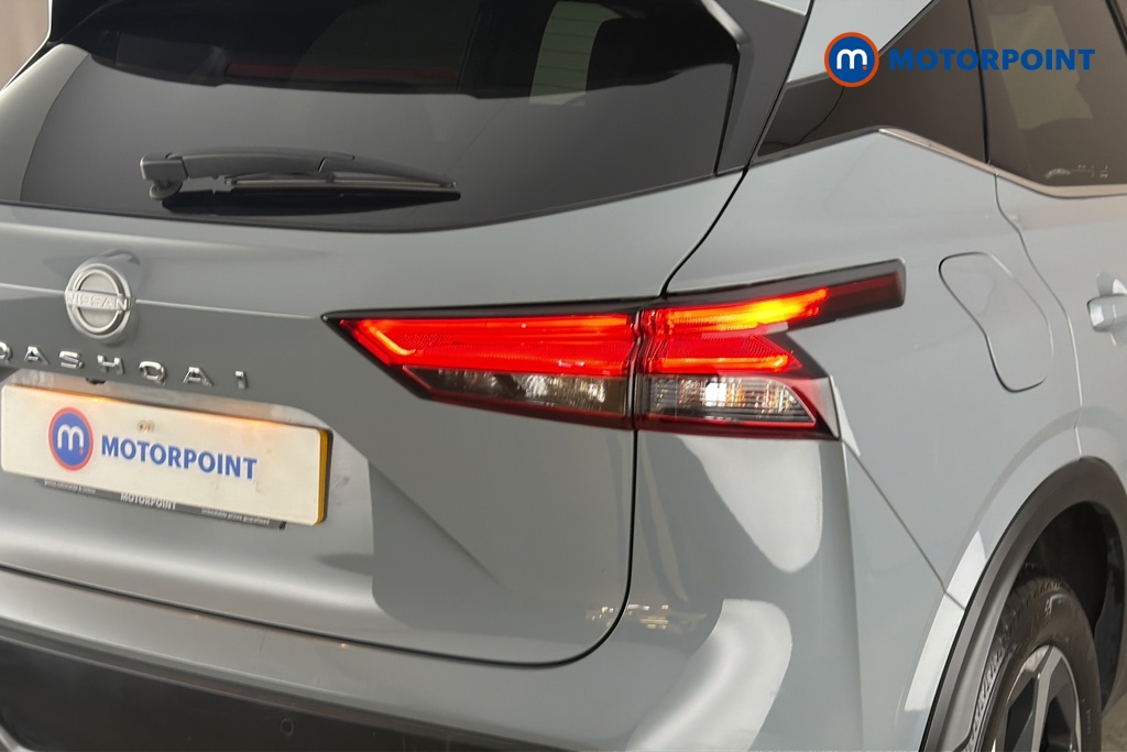 Nissan Qashqai N-Connecta Automatic Petrol SUV - Stock Number (1684137) - 36th supplementary image