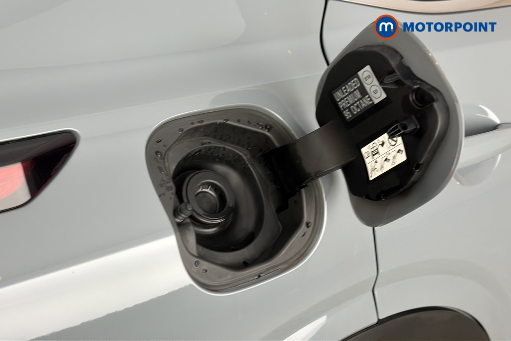 Nissan Qashqai N-Connecta Automatic Petrol SUV - Stock Number (1684137) - 41st supplementary image