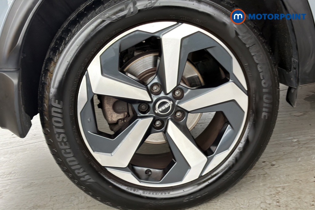 Nissan Qashqai N-Connecta Automatic Petrol SUV - Stock Number (1684137) - 46th supplementary image