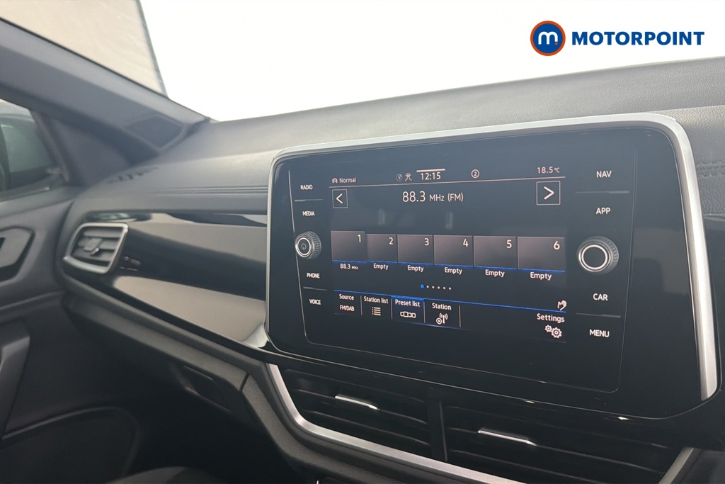 Volkswagen T-Roc R-Line Manual Petrol SUV - Stock Number (1684237) - 8th supplementary image