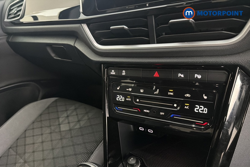 Volkswagen T-Roc R-Line Manual Petrol SUV - Stock Number (1684237) - 12th supplementary image