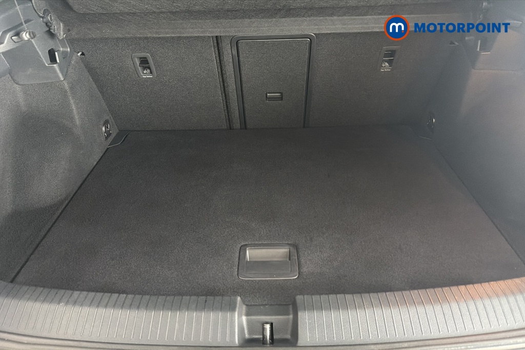 Volkswagen T-Roc R-Line Manual Petrol SUV - Stock Number (1684237) - 30th supplementary image