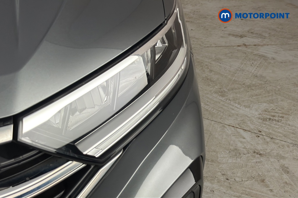 Volkswagen T-Roc R-Line Manual Petrol SUV - Stock Number (1684237) - 42nd supplementary image