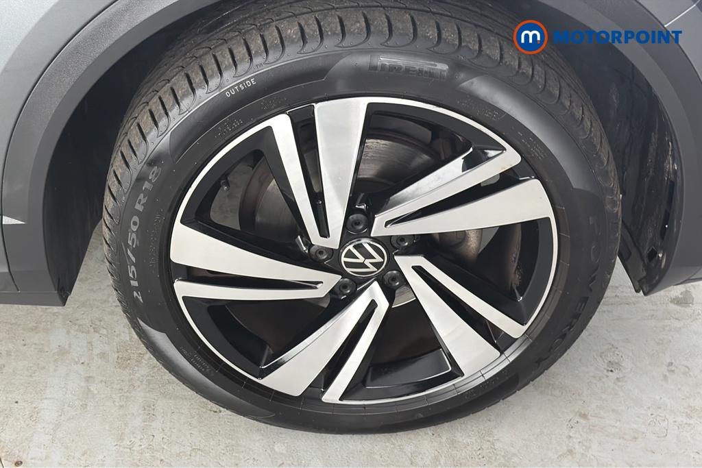 Volkswagen T-Roc R-Line Manual Petrol SUV - Stock Number (1684237) - 47th supplementary image