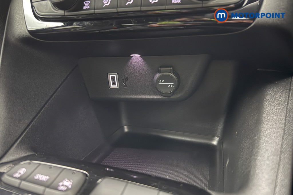 Vauxhall Corsa YES Manual Petrol Hatchback - Stock Number (1639789) - 15th supplementary image