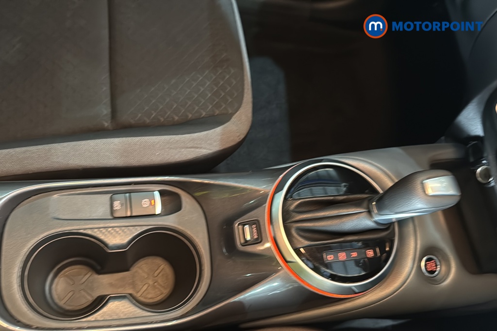 Nissan Juke N-Connecta Automatic Petrol SUV - Stock Number (1645318) - 15th supplementary image