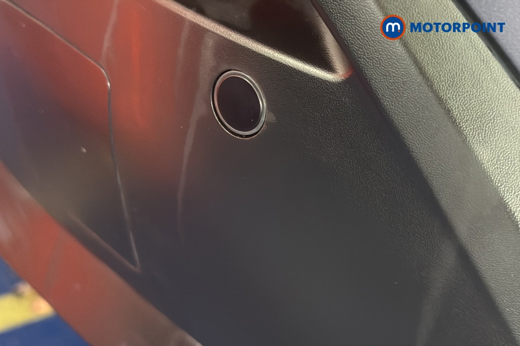 Nissan Juke N-Connecta Automatic Petrol SUV - Stock Number (1645318) - 39th supplementary image