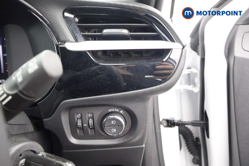Vauxhall Corsa GS Manual Petrol Hatchback - Stock Number (1670901) - 7th supplementary image