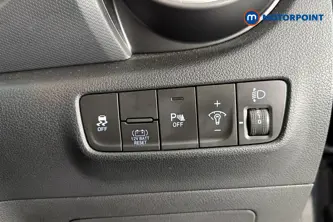 Hyundai Kona Se Connect Automatic Petrol-Electric Hybrid SUV - Stock Number (1671288) - 11th supplementary image