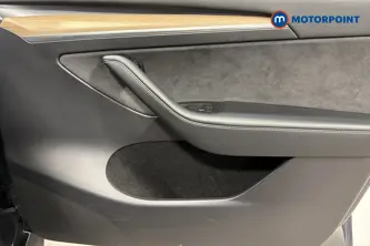Tesla Model Y Long Range Automatic Electric SUV - Stock Number (1674373) - 18th supplementary image