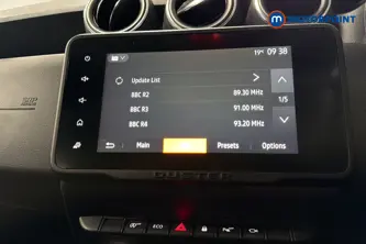 Dacia Duster Prestige Manual Petrol SUV - Stock Number (1676325) - 8th supplementary image