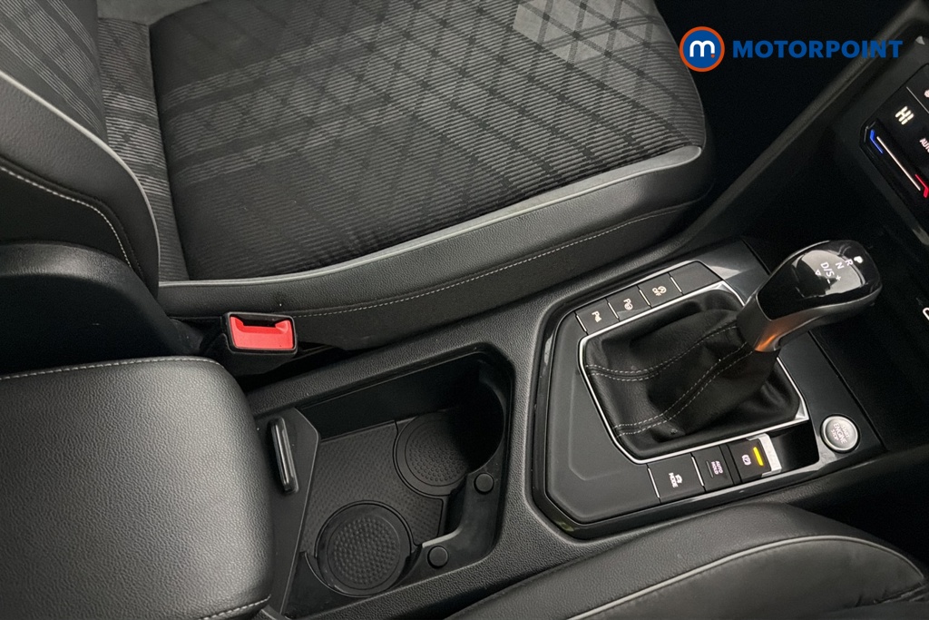 Volkswagen Tiguan R-Line Automatic Diesel SUV - Stock Number (1678560) - 15th supplementary image