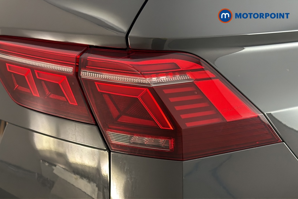 Volkswagen Tiguan R-Line Automatic Diesel SUV - Stock Number (1678560) - 36th supplementary image