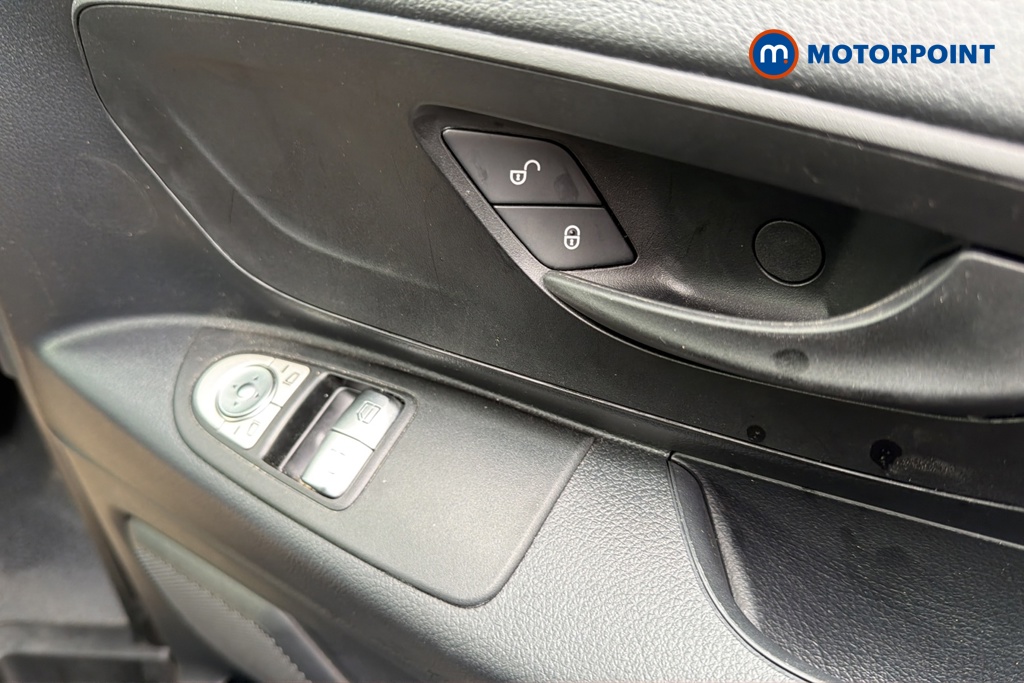 Mercedes-Benz Vito PRO Manual Diesel Panel Van - Stock Number (1678709) - 19th supplementary image