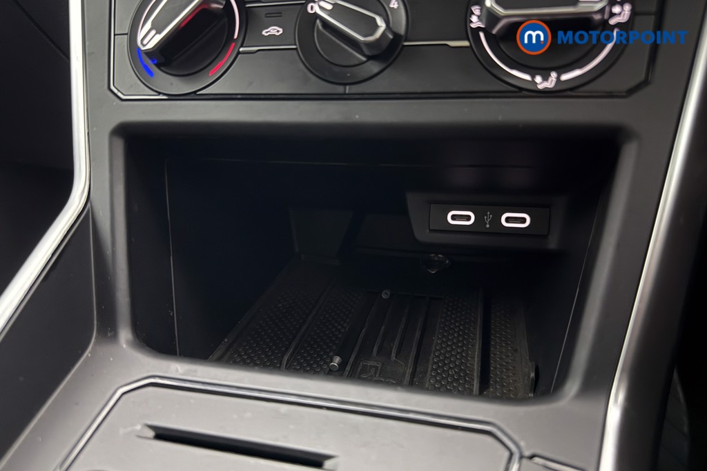 Volkswagen Polo Life Manual Petrol Hatchback - Stock Number (1678869) - 14th supplementary image
