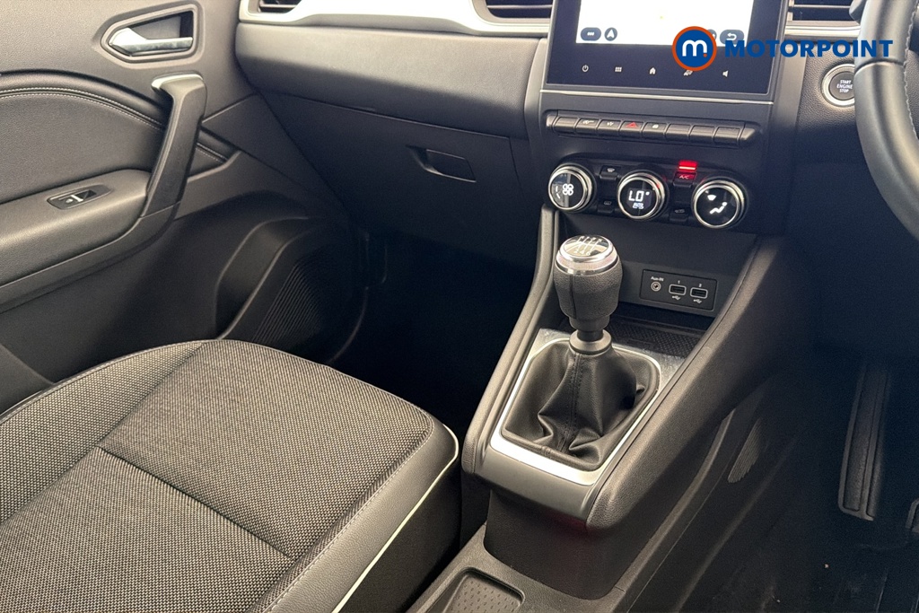 Renault Captur Techno Manual Petrol SUV - Stock Number (1678917) - 15th supplementary image