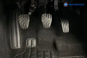 Renault Captur Techno Manual Petrol SUV - Stock Number (1678917) - 24th supplementary image