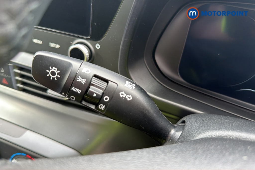 Hyundai I20 Advance Automatic Petrol Hatchback - Stock Number (1679219) - 5th supplementary image