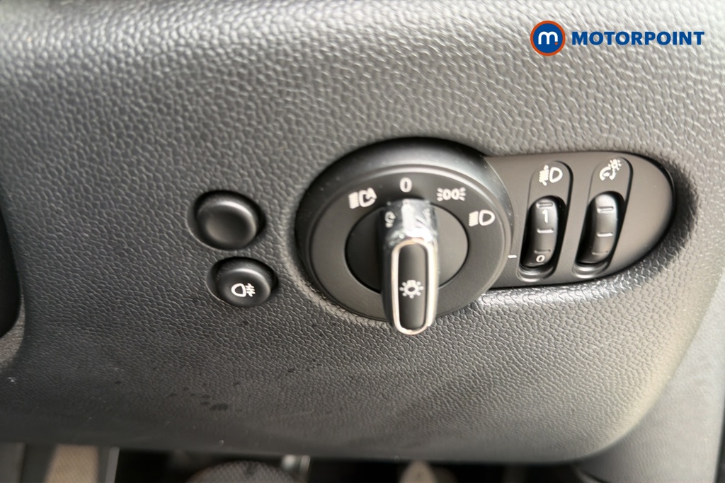Mini Hatchback Cooper Classic Automatic Petrol Hatchback - Stock Number (1680382) - 11th supplementary image