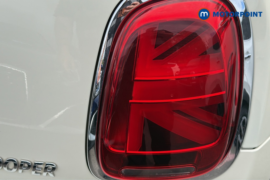 Mini Hatchback Cooper Classic Automatic Petrol Hatchback - Stock Number (1680382) - 36th supplementary image