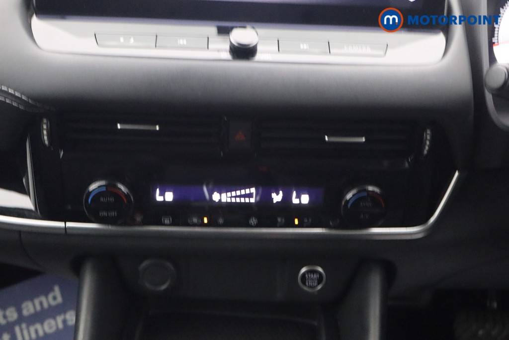Nissan Qashqai N-Connecta Automatic Petrol SUV - Stock Number (1680465) - 5th supplementary image