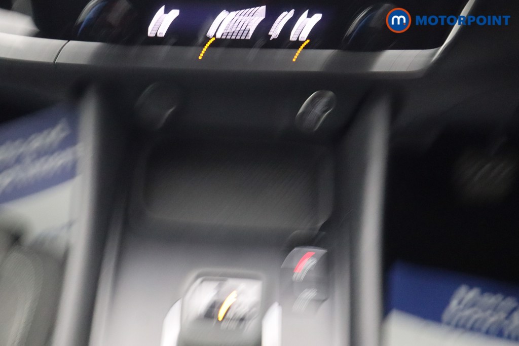Nissan Qashqai N-Connecta Automatic Petrol SUV - Stock Number (1680465) - 6th supplementary image