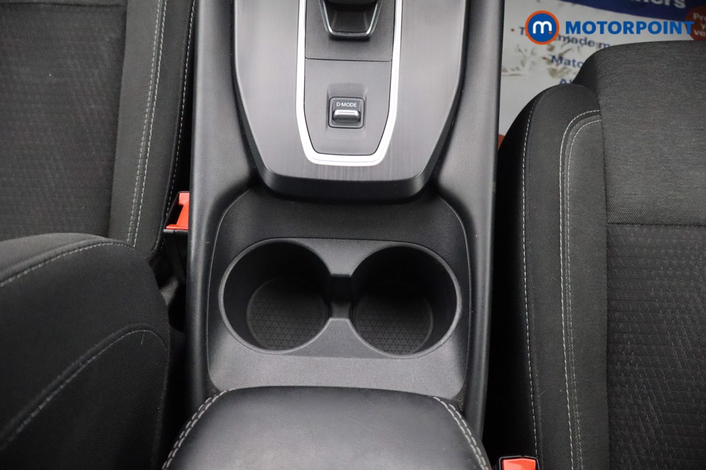 Nissan Qashqai N-Connecta Automatic Petrol SUV - Stock Number (1680465) - 8th supplementary image