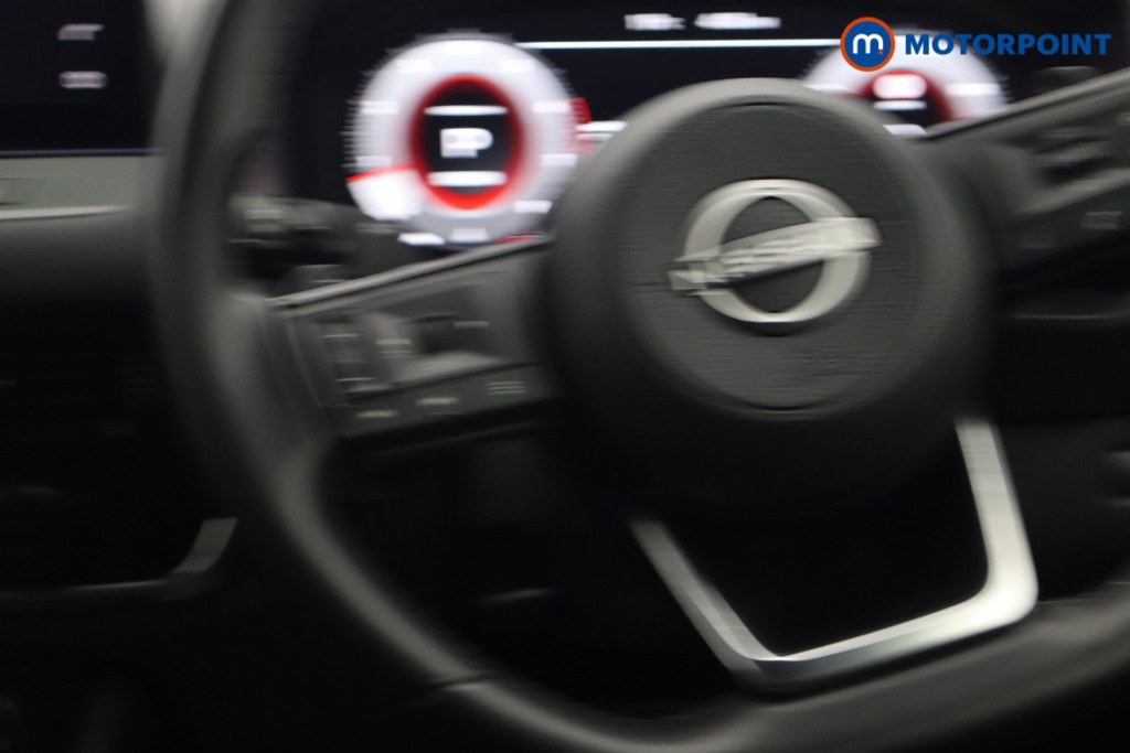 Nissan Qashqai N-Connecta Automatic Petrol SUV - Stock Number (1680465) - 10th supplementary image