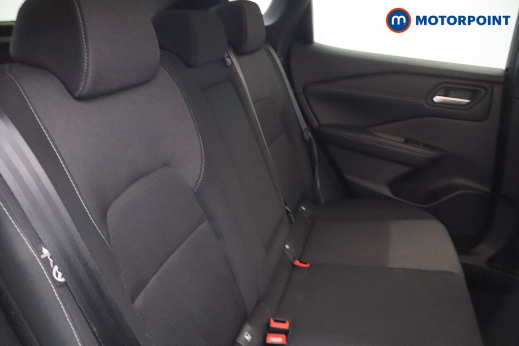 Nissan Qashqai N-Connecta Automatic Petrol SUV - Stock Number (1680465) - 21st supplementary image