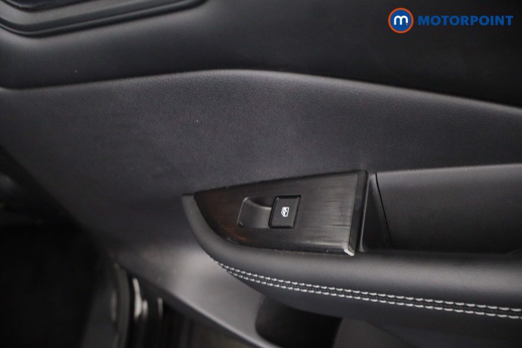 Nissan Qashqai N-Connecta Automatic Petrol SUV - Stock Number (1680465) - 25th supplementary image