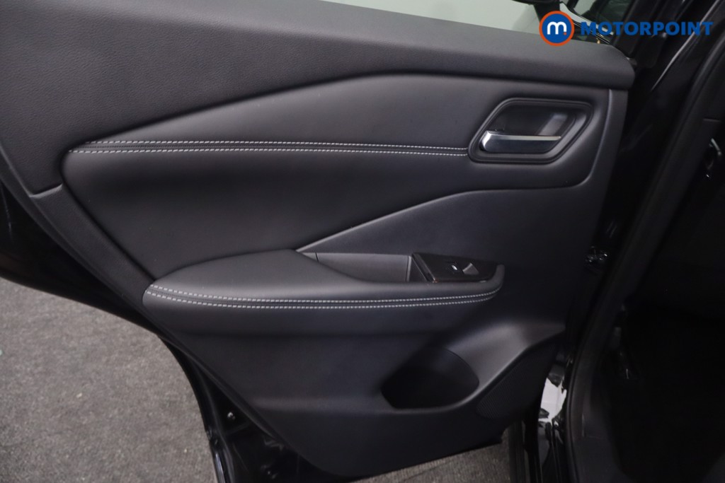Nissan Qashqai N-Connecta Automatic Petrol SUV - Stock Number (1680465) - 34th supplementary image
