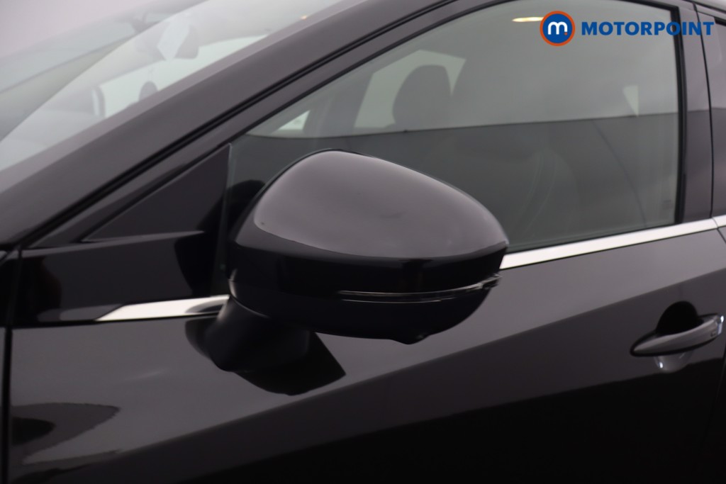 Nissan Qashqai N-Connecta Automatic Petrol SUV - Stock Number (1680465) - 42nd supplementary image
