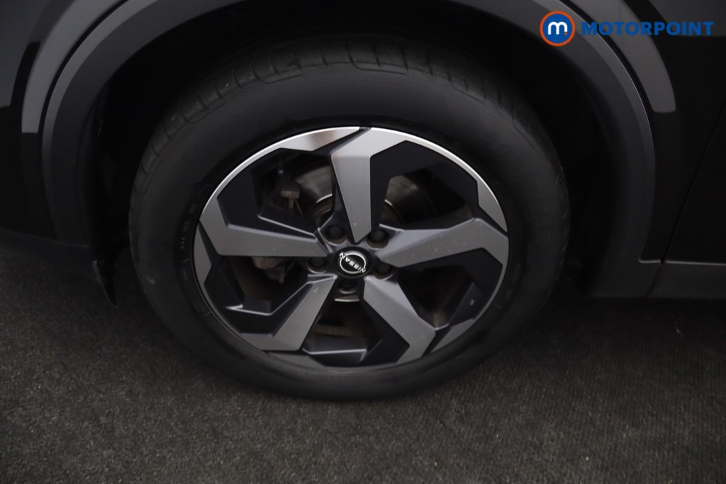 Nissan Qashqai N-Connecta Automatic Petrol SUV - Stock Number (1680465) - 43rd supplementary image