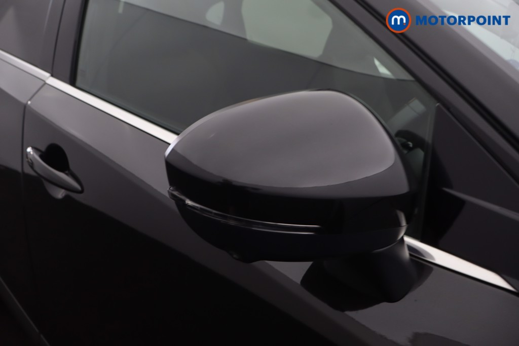Nissan Qashqai N-Connecta Automatic Petrol SUV - Stock Number (1680465) - 47th supplementary image