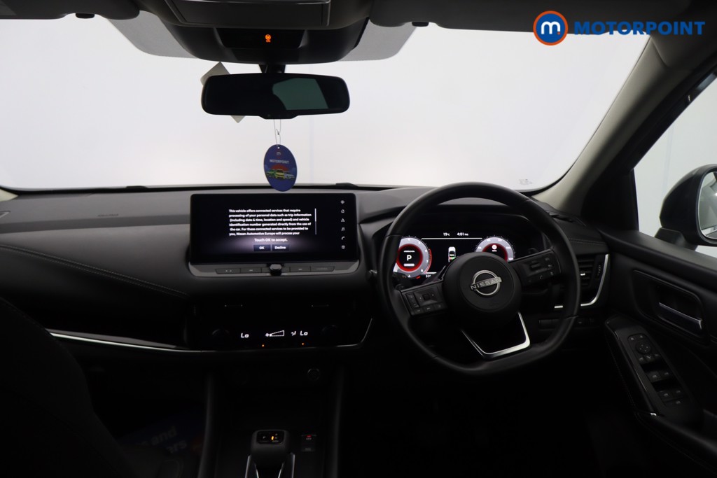 Nissan Qashqai N-Connecta Automatic Petrol SUV - Stock Number (1680465) - 1st supplementary image