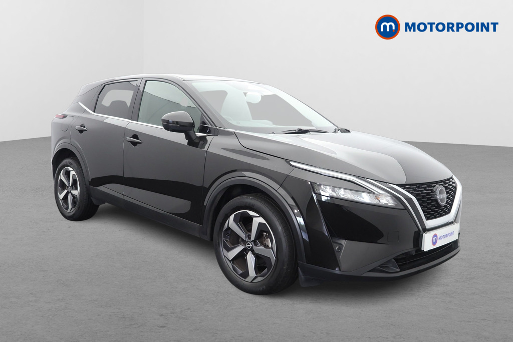 Nissan Qashqai N-Connecta Automatic Petrol SUV - Stock Number (1680465) - Drivers side front corner
