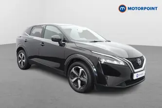 Nissan Qashqai N-Connecta Automatic Petrol SUV - Stock Number (1680465) - Drivers side front corner
