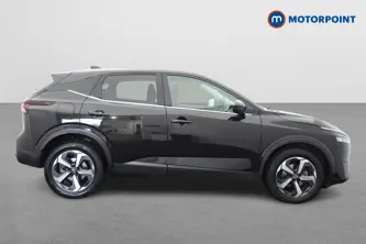 Nissan Qashqai N-Connecta Automatic Petrol SUV - Stock Number (1680465) - Drivers side