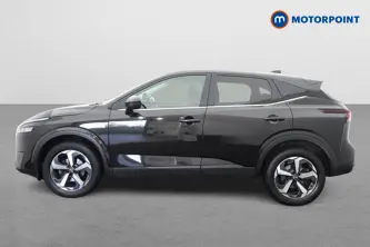 Nissan Qashqai N-Connecta Automatic Petrol SUV - Stock Number (1680465) - Passenger side