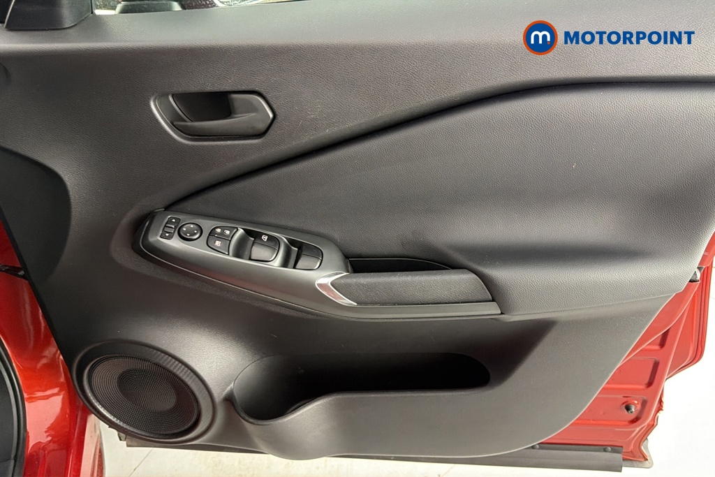 Nissan Juke Acenta Premium Manual Petrol SUV - Stock Number (1680525) - 18th supplementary image