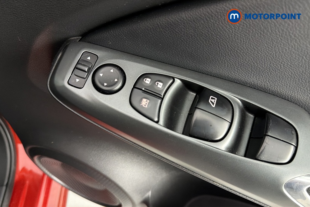 Nissan Juke Acenta Premium Manual Petrol SUV - Stock Number (1680525) - 19th supplementary image