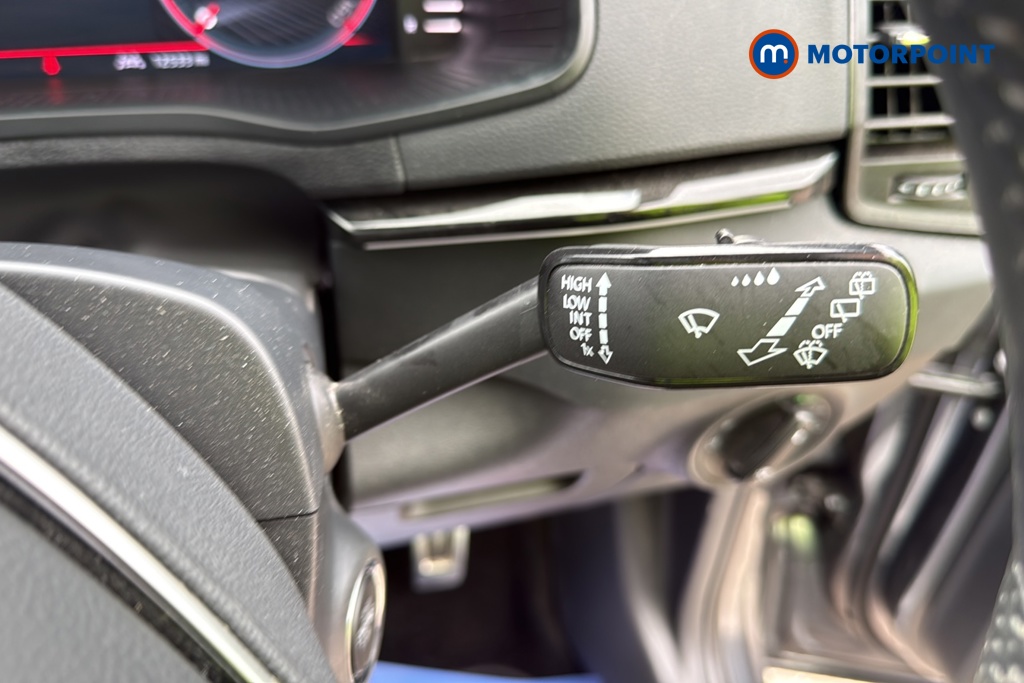 Skoda Karoq Sportline Manual Petrol SUV - Stock Number (1680619) - 6th supplementary image