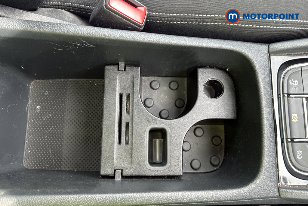 Skoda Karoq Sportline Manual Petrol SUV - Stock Number (1680619) - 16th supplementary image